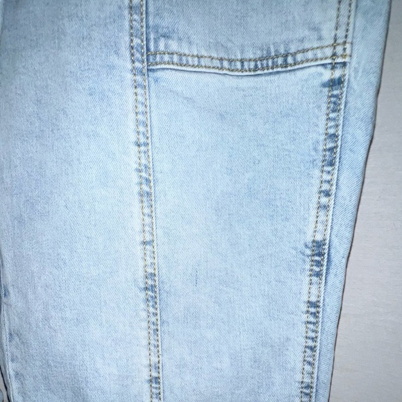 LNC Women's Universal Thread Goods Co.  Size 12 (31) High Rise - Picture 13 of 14